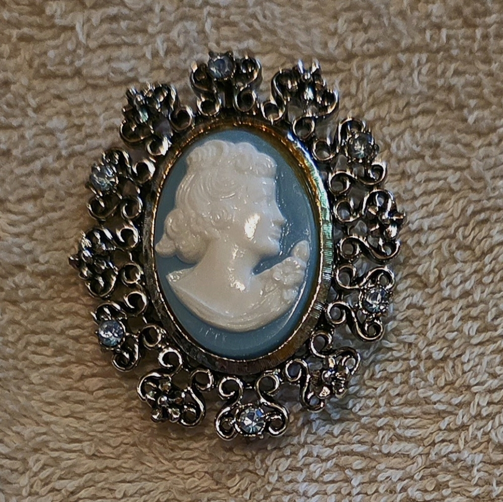 Vintage Silver and Blue Cameo Brooch